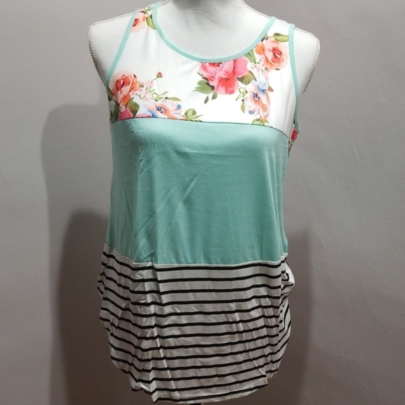 🎉🎉🎉 Mint Triple-Tier Stripe Floral Tank - Picture 2 of 5